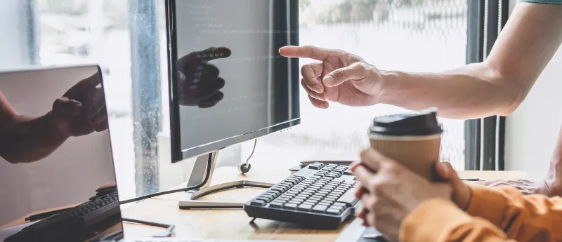 Motivos para registrar vários domínios e extensões diferentes