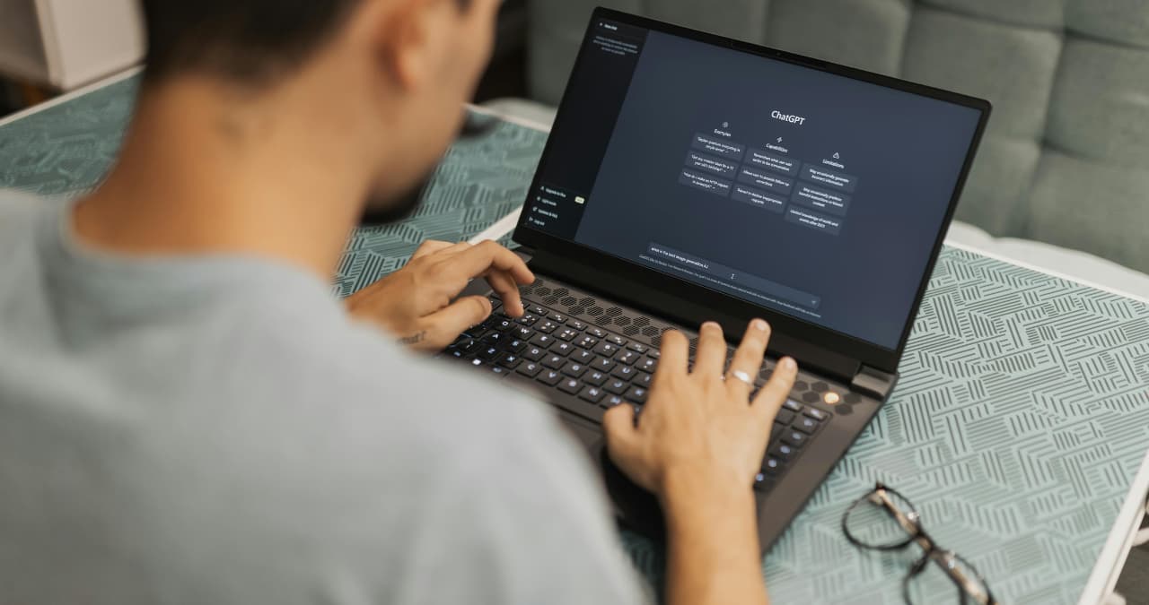 Olá, vim do site da Cordoval Digital e gostaria de mais informações sobre qual IA usar no Marketing Digital em 2026: Chat, Gemini ou DeepSeek!