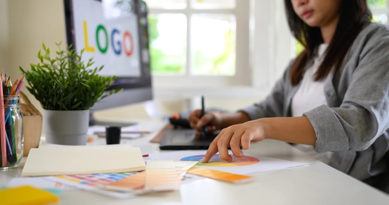 Gestão de marca digital: como criar identidade para empresas